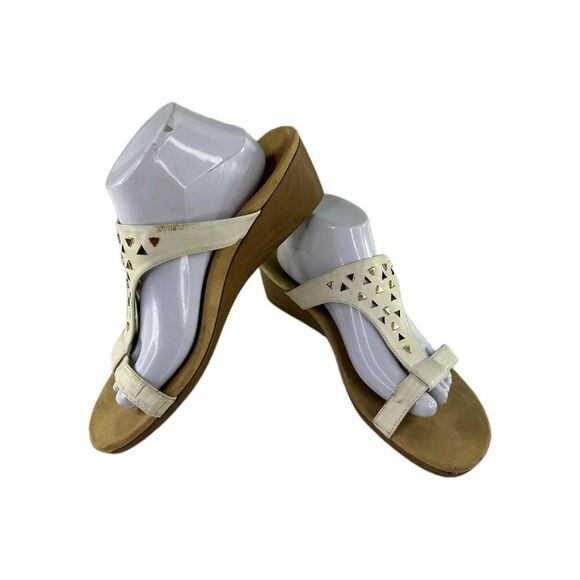 Vionic Women's Maggie Wedge Sandals US 11 White Studs T-strap Shoes - Picture 1 of 10